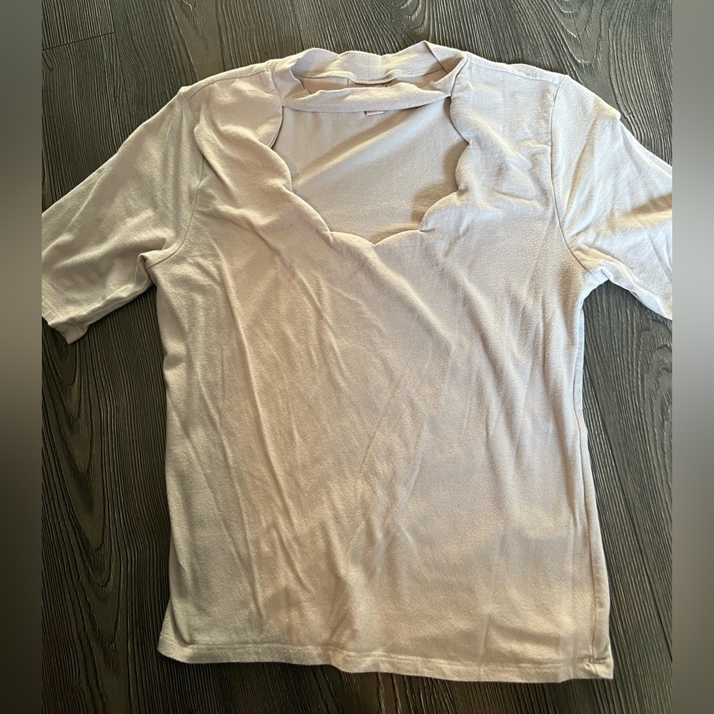Willow and root cream top. Buttery soft material